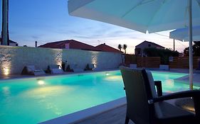 Antonija Apartments With Pool